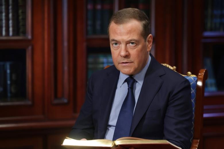 Дмитрий Медведев