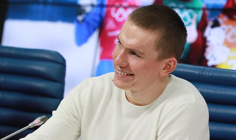 Александр Большунов