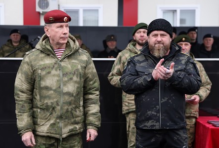 Золотов наградил Кадырова медалью «За боевое содружество»