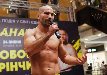 Экс-боец UFC Лобов объявил о завершении карьеры после поражения