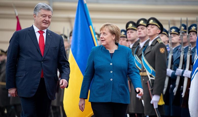 Президент Украины Пётр Порошенко и канцлер Германии Ангела Меркель
