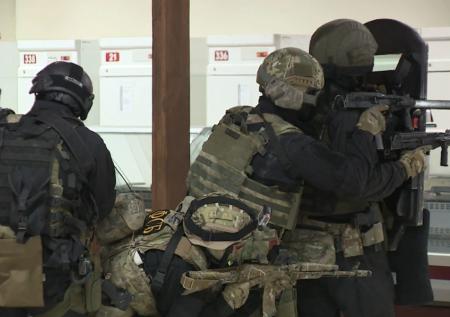 Сотрудники ФСБ задержали 85 подпольных оружейников в 30 регионах России
