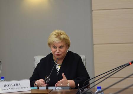Омбудсмен обещала разобраться с избиением школьника в Москве