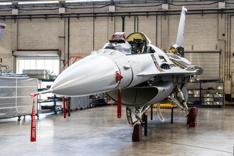 F-16