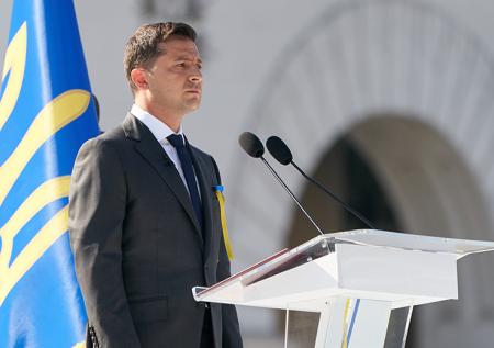 Зеленский назвал гимн главным хитом Украины