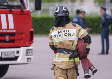 В МЧС объяснили, какие автомобили сложнее всего спасти от пожара