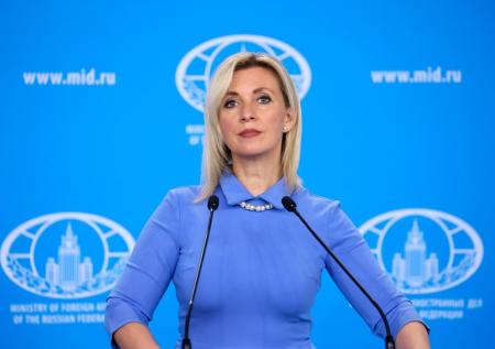 «Вот и все»: Захарова заявила о крахе мнимой толерантности во Франции
