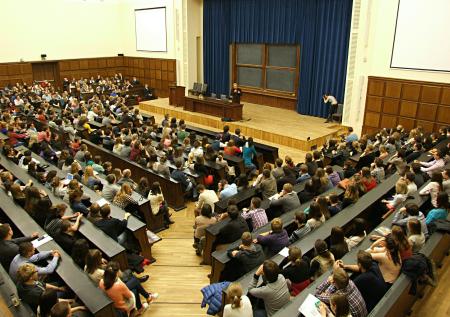 Кабмин утвердил новые правила целевого обучения 
