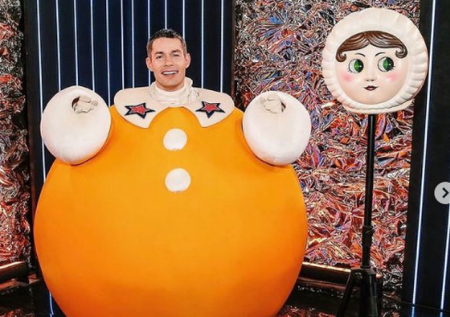 Стас Пьеха оказался Неваляшкой на шоу «Маска»