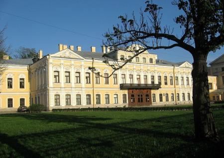 Власти Петербурга запретили лекцию филолога, назвав её «врагом России»