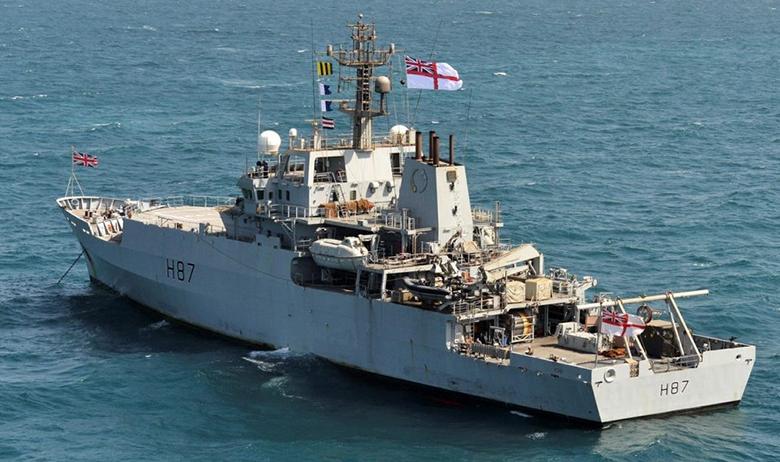 Разведывательный корабль HMS Echo
