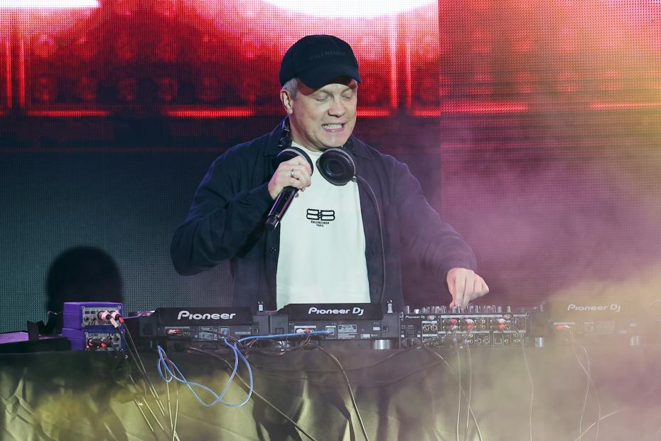 Диджей Groove