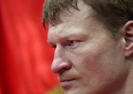 На ринге был будто пьяный: Поветкин объяснил поражение от Уайта