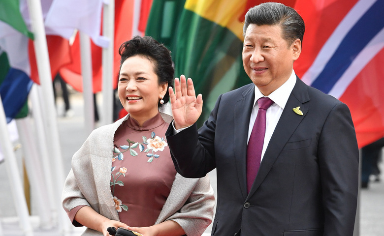 Председатель Китайской Народной Республики Си Цзиньпин с женой Пэн Лиюань