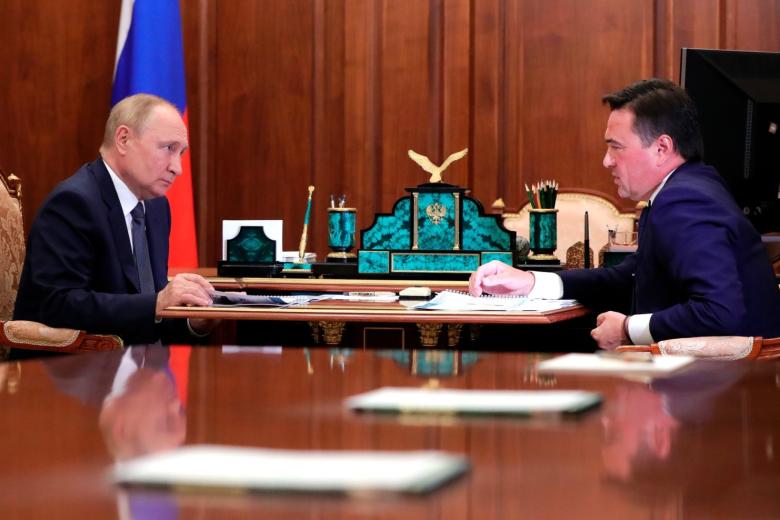 Президент России Владимир Путин и Андрей Воробьев