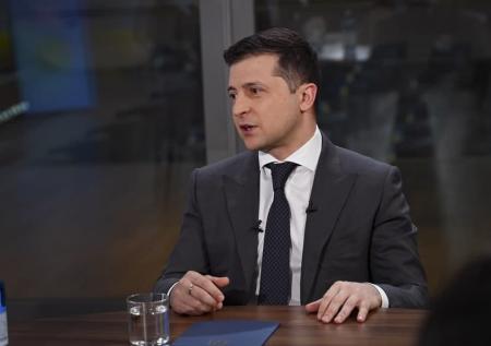 Кортеж Зеленского сбил журналистку телеканала «Прямой»