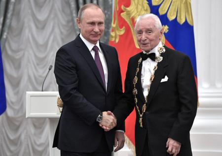 Путин поздравил балетмейстера Григоровича с 93-летием