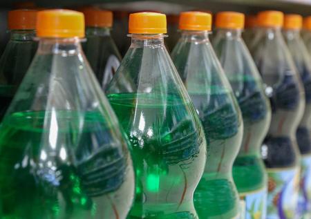 Минфин предложил ввести акцизы на газировку