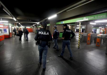 В Милане задержали 52-летнюю украинку во время секса с молодым египтянином