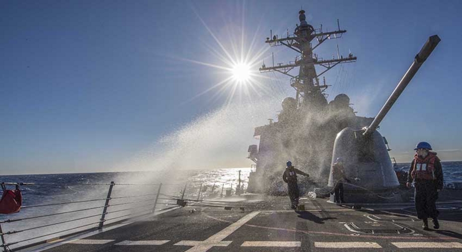 Эсминец ВМС США USS Ross