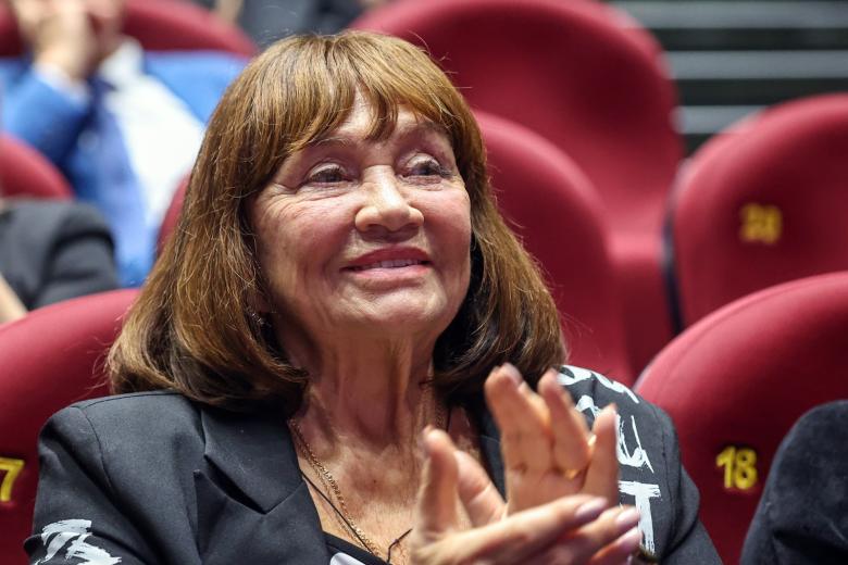 Лариса Лужина
