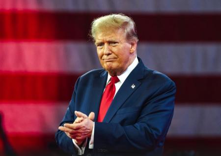 Журналисты посчитали, сколько раз Трамп ошибся во время последнего брифинга
