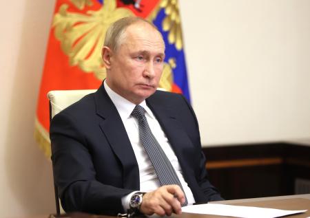 Путин призвал олимпийцев неукоснительно соблюдать медпредписания в Пекине