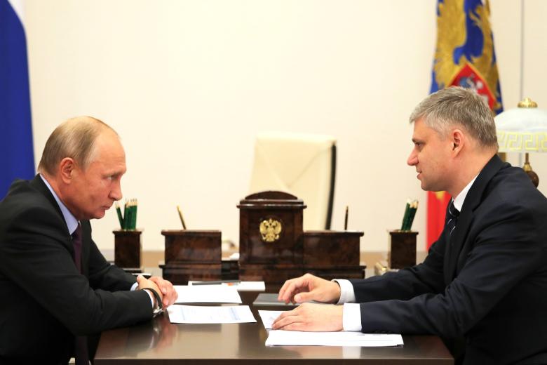 Владимир Путин и Олег Белозёров