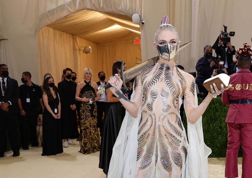 Граймс на Met Gala