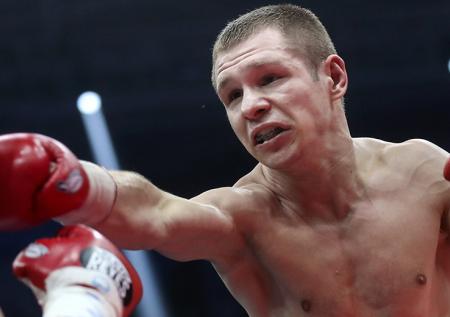 Боксёр Чупраков избил 40-летнего экс-чемпиона