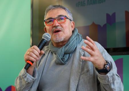 «Вы что, смеётесь?»: Дибров о своём «назначении» ведущим «Сегодня вечером»