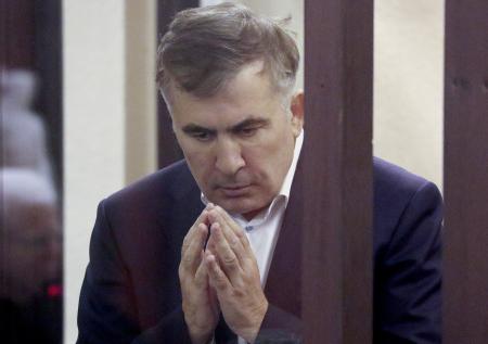 Саакашвили объявил бессрочную голодовку в тюрьме