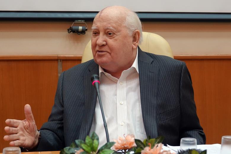 Михаил Горбачев