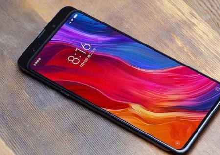 Xiaomi Mi Mix 3 получит безрамочное защитное стекло