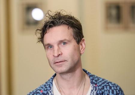 Хейт «Онегина», «обман» Туминаса, СВО: как живет Виктор Добронравов