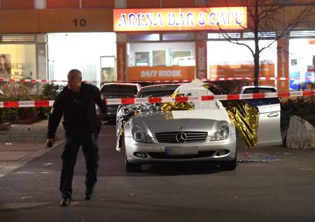 Полиция Германии уточнила число погибших при стрельбе в Ханау