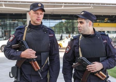 В Госдуме предложили обязать полицию патрулировать общественные места