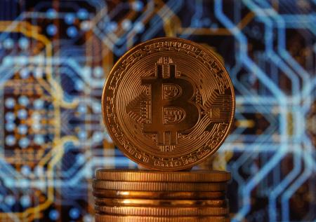 Курс биткоина может упасть до $12 тыс. на фоне плохих новостей о бирже FTX