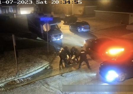 Полицейские в США до смерти избили афроамериканца и попали на видео