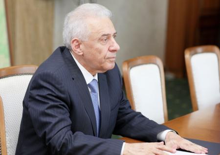 Армения планирует сменить своего посла в России