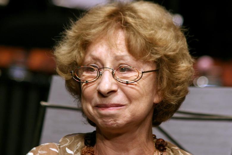 Лия Ахеджакова