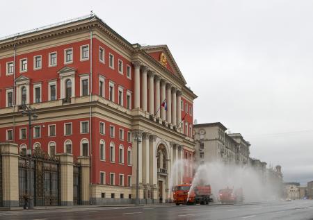 «Ведомости»: в мэрии Москвы обсуждаются сценарии ужесточения карантина 