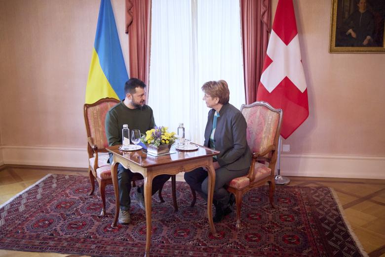 Президент Швейцарии Виола Амерд и Владимир Зеленский