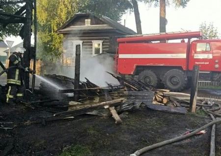 Трое детей и дедушка погибли в пожаре под Пермью