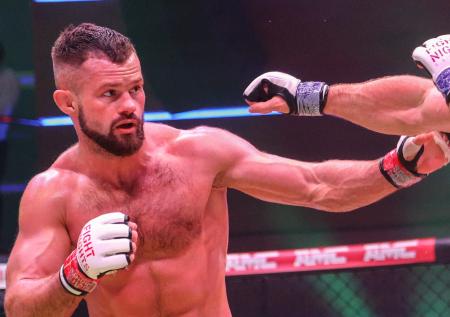 Чемпион AMC Fight Nights: Дазаев всё умеет, но мы разберём его на кусочки