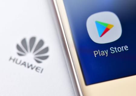 Китайские мобильные компании бросят вызов Google Play