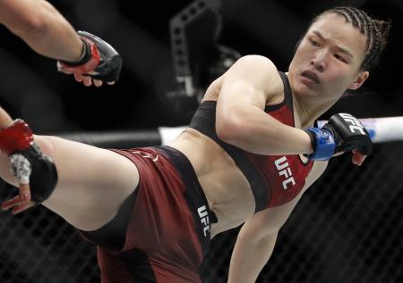 Чжан стала первой китайской чемпионкой в истории UFC