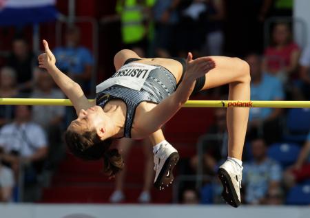 Ласицкене стала трёхкратной чемпионкой мира в прыжках в высоту