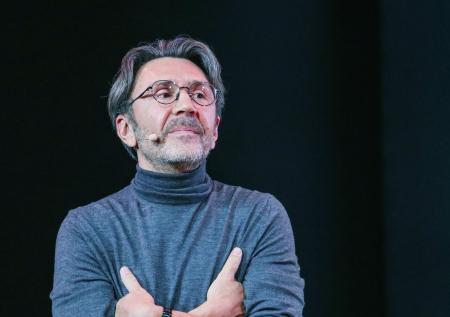 «Поет слабо»: Шнуров нашел единственную способность Инстасамки