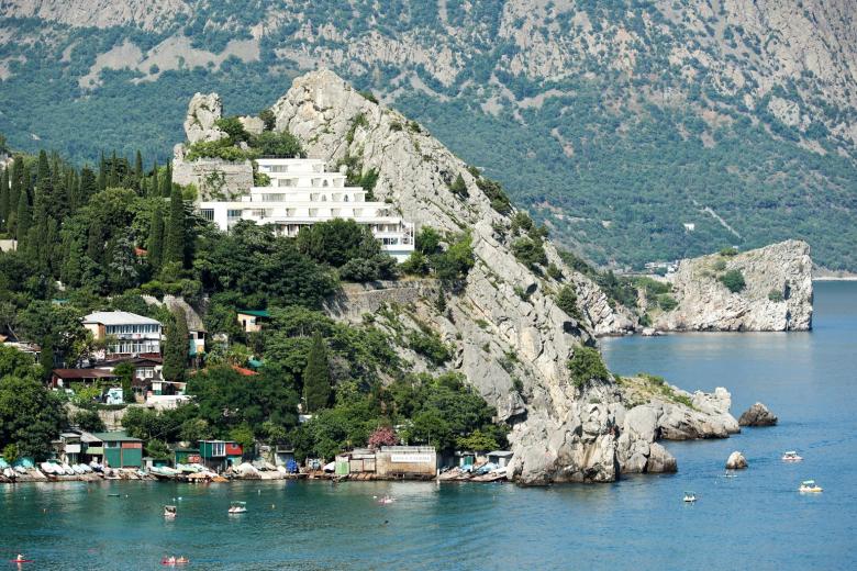Вид на Генуэзскую скалу в Гурзуфе в Крыму
